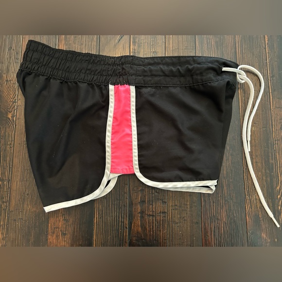 Old Navy Womens Medium Athletic Running Shorts - Picture 6 of 7